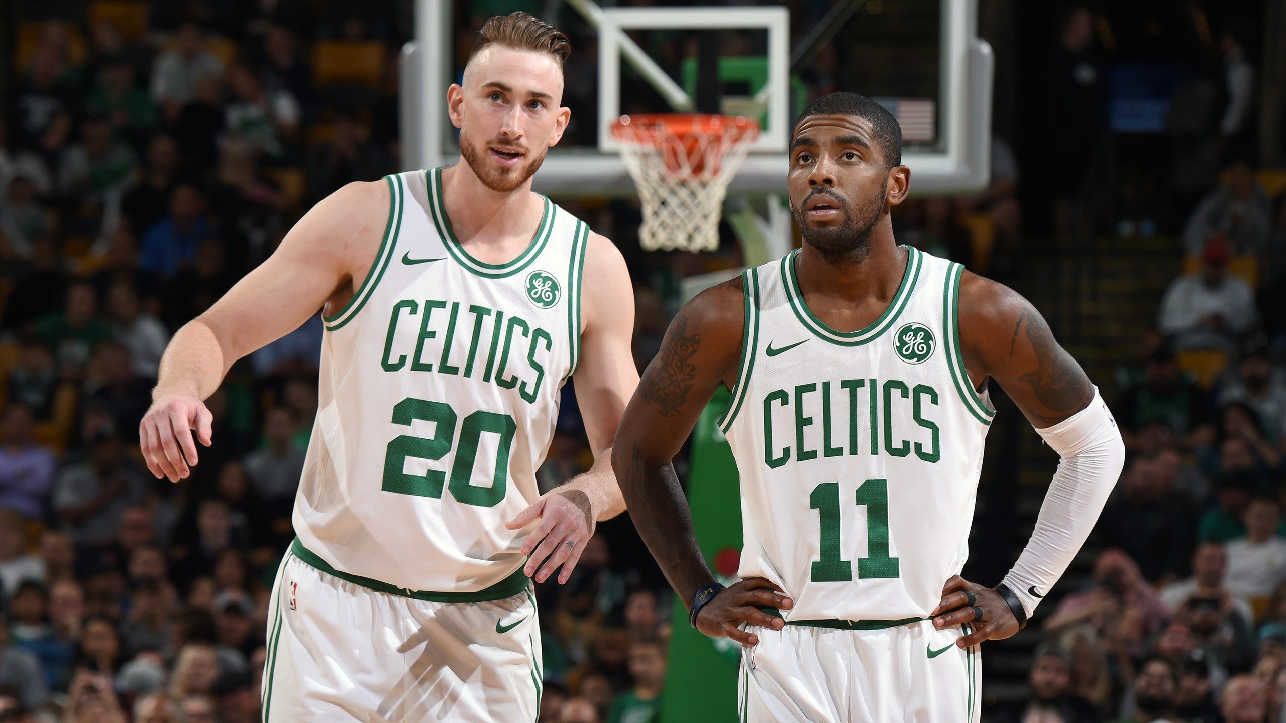开云足球体育-VAR判罚再引争议，申花对阵格列兹曼，裁判点球成冤案主角？VAR争议再起，申花战格列兹曼，点球判罚成冤案
